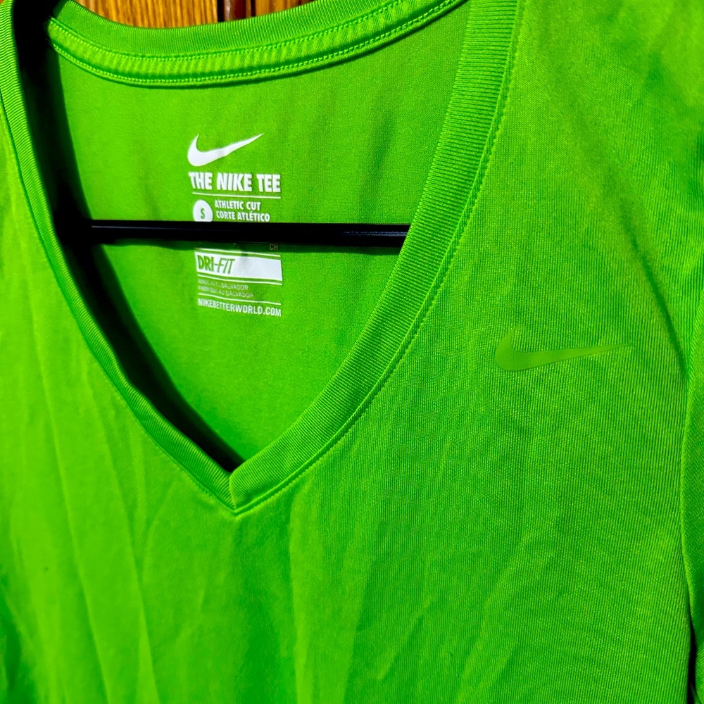 Women’s Nike Tshirt Small